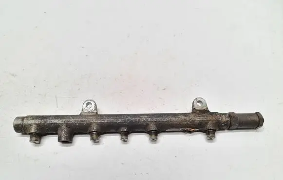 Renault Trafic I Fuel main line pipe 7700114