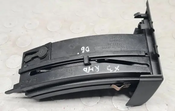 BMW X3 E83 Cup holder 3418359
