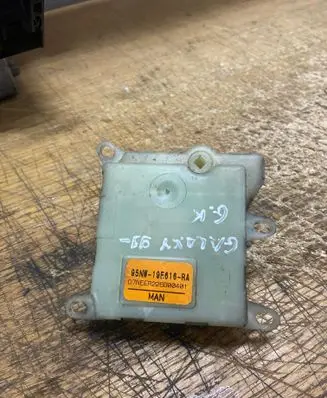 Ford Galaxy Air flap motor/actuator 95NW19E616RA D7NHER226B00401