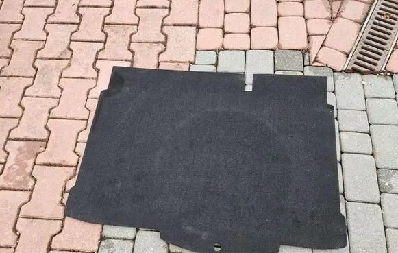Trunk/boot mat liner