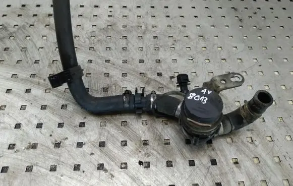 Toyota Avensis T220 Water pump