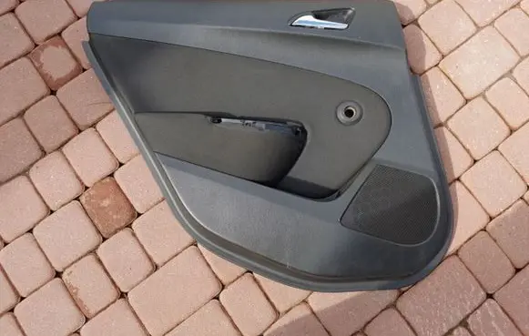 Opel Astra J Front door card panel trim 13258679