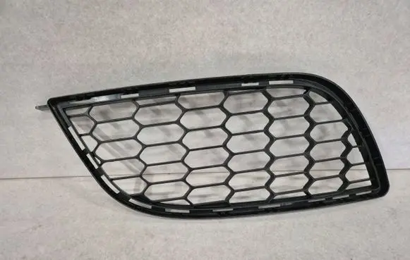 Alfa Romeo Giulietta Front bumper lower grill 156085891