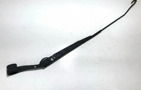 KIA Cerato Front wiper blade arm z9669