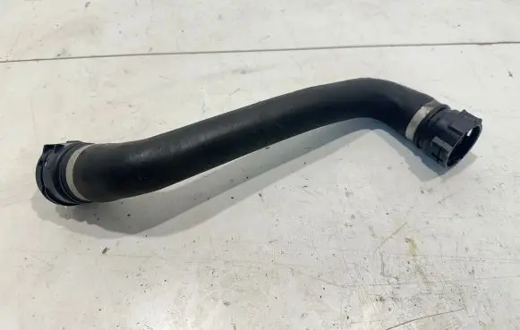 BMW 5 F10 F11 Engine coolant pipe/hose