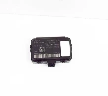 Jaguar I-Pace Aerial antenna amplifier K8D215K602BB