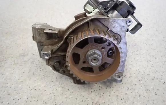 Mazda 3 II Fuel injection high pressure pump 0445010102