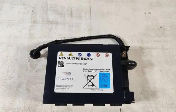 Renault Captur II Hybrid / electric car battery 244104110R