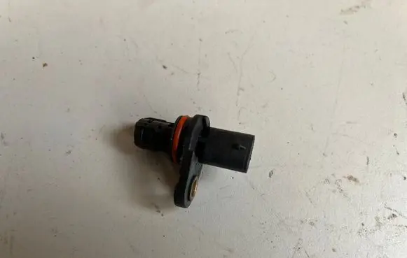 Opel Astra J Camshaft speed sensor 55565708