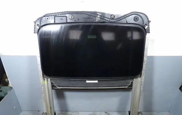 Dodge Nitro Sunroof set 5KF85DW1ABA