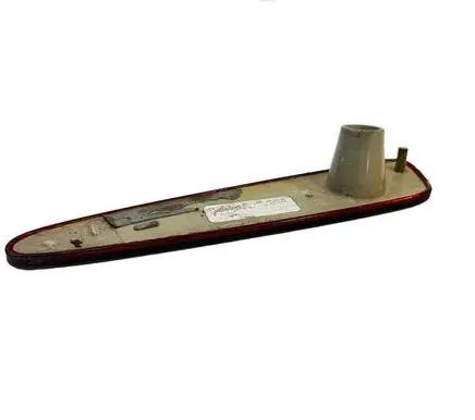 Chevrolet Corvette Rear tail light reflector 10440722 4GXX15A458A