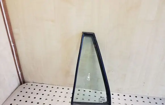 Toyota Corolla E120 E130 Rear vent window glass 