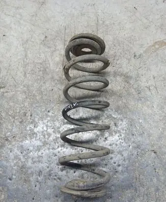 Volkswagen Golf V Rear coil spring