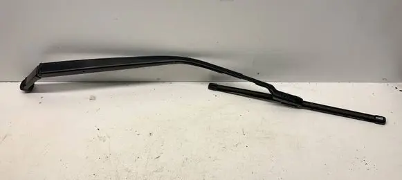 Toyota C-HR I Front wiper blade arm 85211F4010 2610660 5541RRR