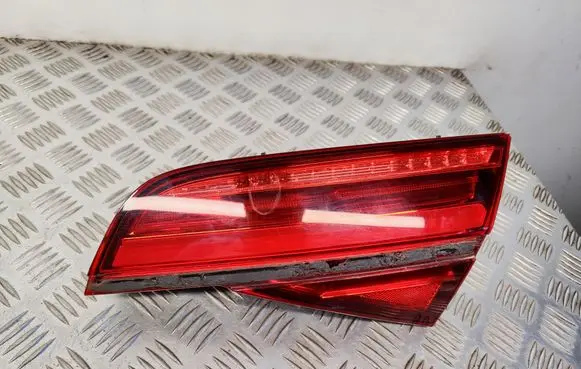 Audi A8 S8 D4 4H Tailgate rear/tail lights 4H0945094K