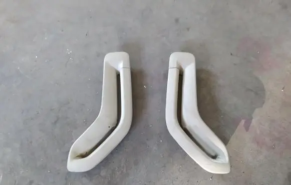 Volvo S60 Seat belt trim 