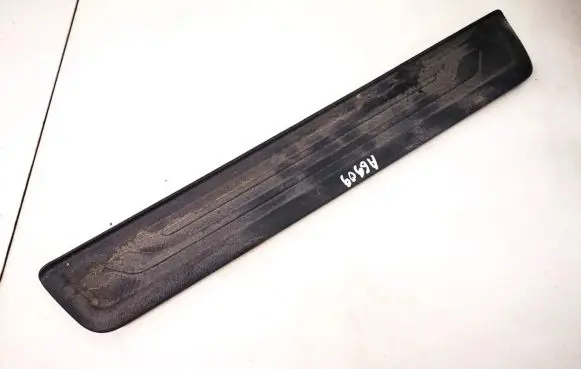 Front sill trim cover