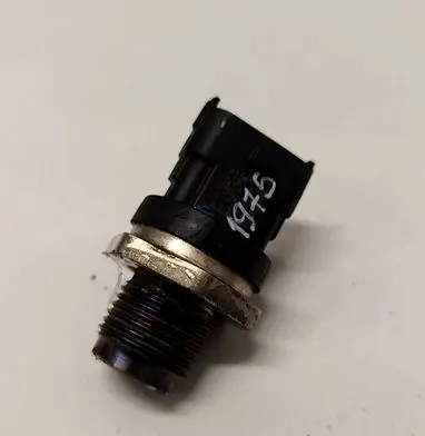 Opel Zafira B Fuel pressure sensor 0281002706