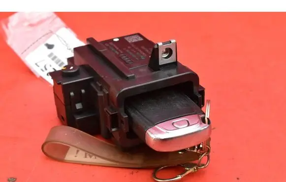 Audi A5 8T 8F Ignition lock 8K0909131C