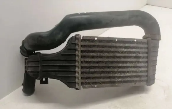 Opel Zafira A Intercooler radiator 9129519