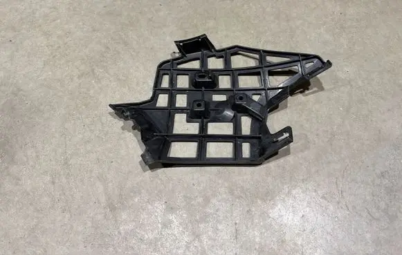 Volkswagen PASSAT B8 Front bumper mounting bracket 3G0807177D