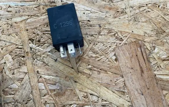 Audi A4 S4 B5 8D Other relay 431955531