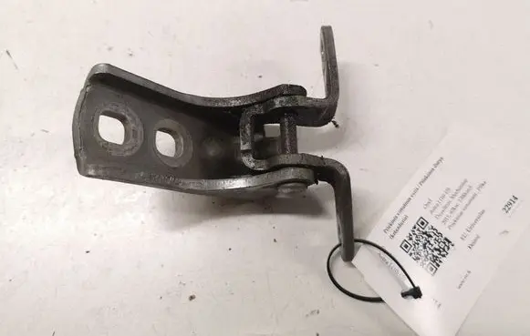 Opel Astra J Front door upper hinge