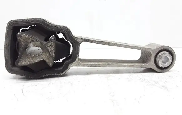 Volvo V60 Engine mount bracket 30793322