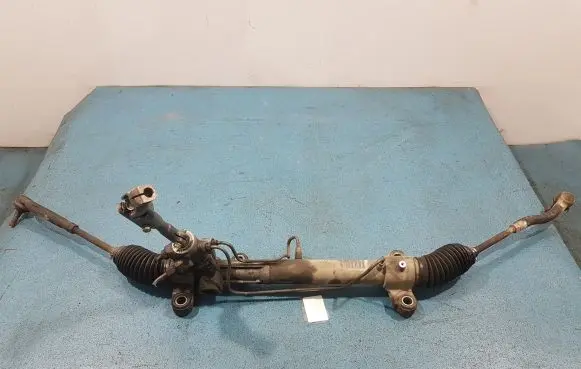 Toyota Corolla Verso E121 Steering rack