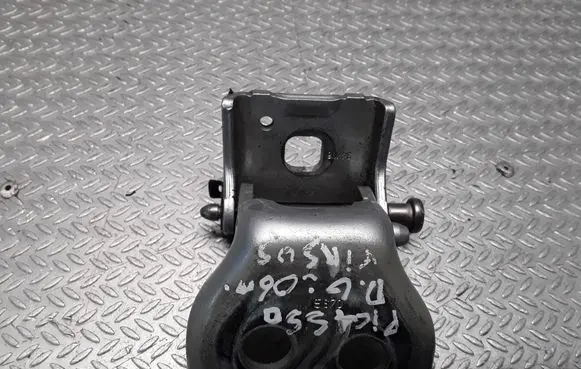 Rear door upper hinge