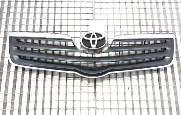 Toyota Avensis T250 Front grill 