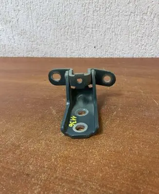 KIA Niro Front door upper hinge 1136