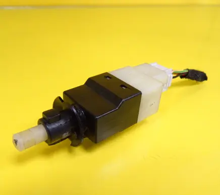 Mercedes-Benz Vito Viano W638 Brake pedal sensor switch 0015453809