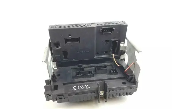 Mercedes-Benz S W221 Fuse module A2215405950