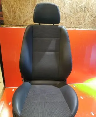 Opel Zafira B Front passenger seat 