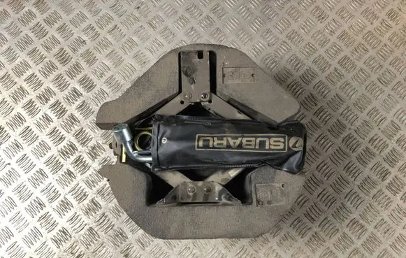 Subaru Outback Tool set 