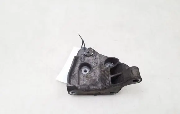 Land Rover Range Rover Sport L320 Power steering pump mounting bracket 