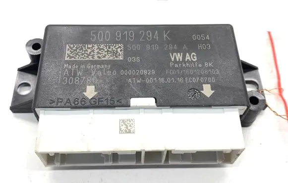 Audi A3 S3 8V Parking PDC control unit/module 5Q0919294K