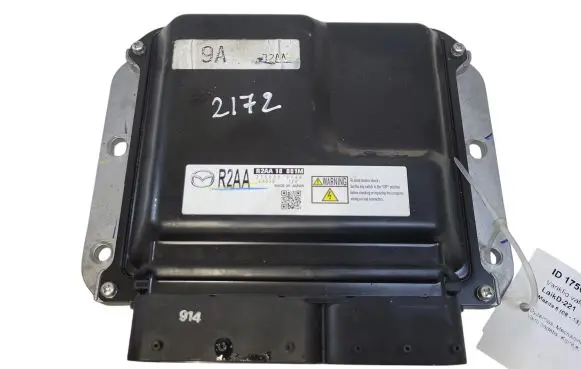 Mazda 6 Engine control unit/module R2AA18881M 2758009149