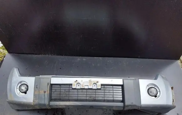 Mitsubishi Pajero Front bumper
