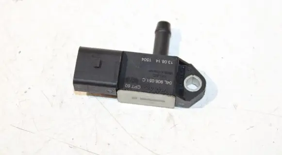 Audi A4 S4 B8 8K Air pressure sensor 04L906051C