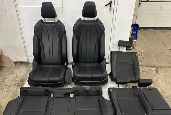 Lexus UX Seat set 
