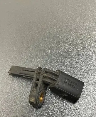 Volkswagen Golf V ABS brake wheel speed sensor 7H0927803 10071150693