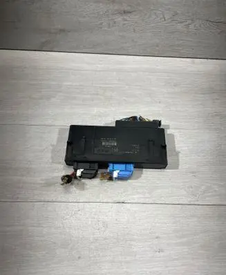 BMW 3 E90 E91 Comfort/convenience module 9187544 32425121 1080305259