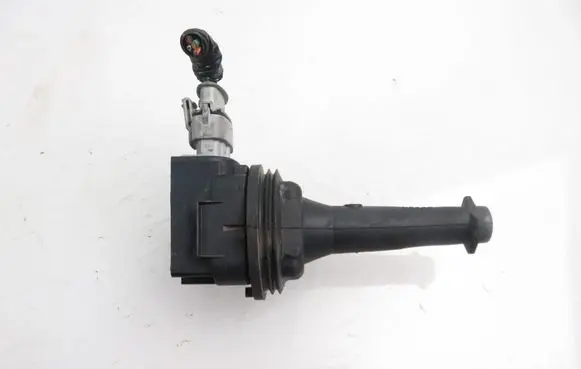 Volvo S40 High voltage ignition coil 8677837