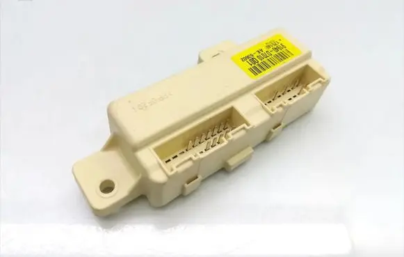 Mitsubishi Outlander Fuse module 91940-D7010 17514D