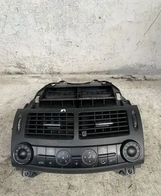 Mercedes-Benz E W211 Climate control unit 2118300190