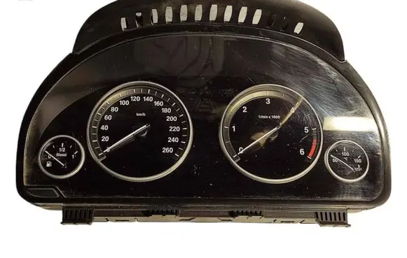 BMW 5 F10 F11 Speedometer (instrument cluster) 9282316 25811511 2358687
