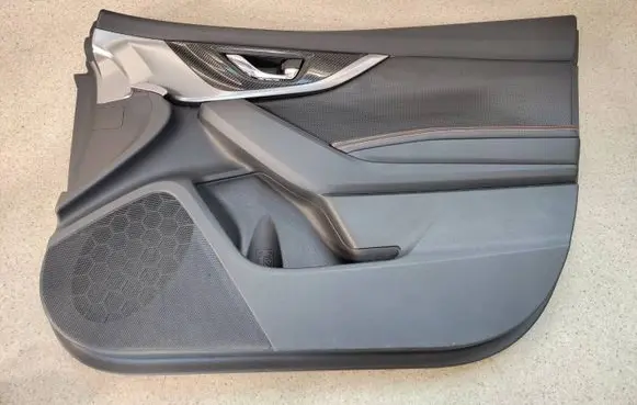 Subaru XV II Coupe rear side trim panel