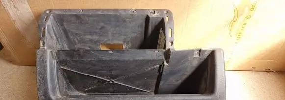 BMW 3 E36 Glove box frame 8146461